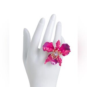 🌀BETSEY JOHNSON GOLD PLATED ORCHID STRETCH COCKTAIL RING - NWT